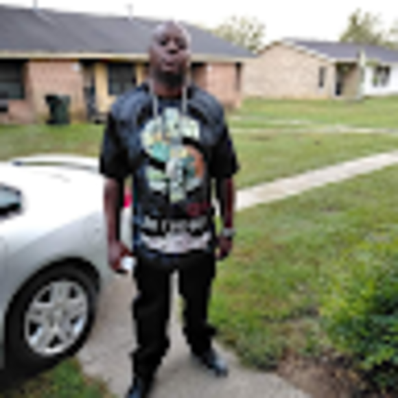 Profile Picture of Kevin Aikens (@aikensk961) on Poshmark