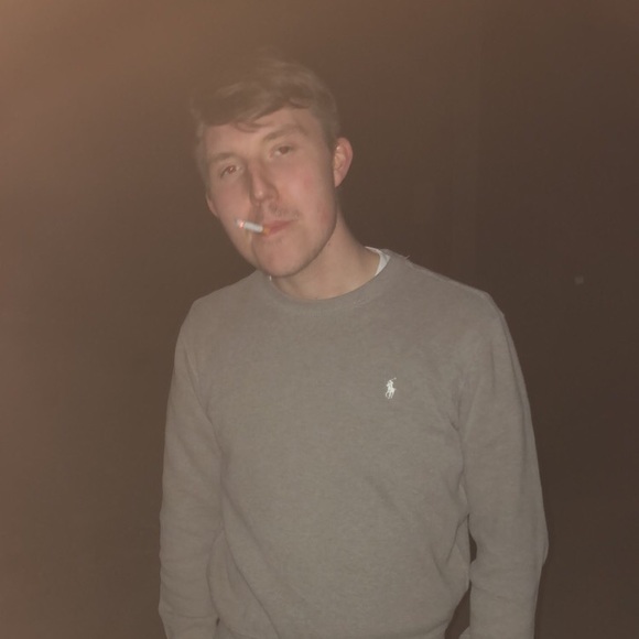 Profile Picture of Peter Frischmon (@petof21) on Poshmark