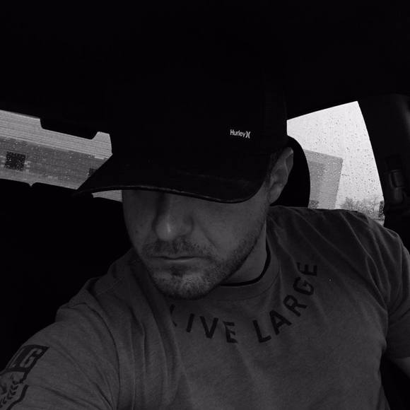Profile Picture of Lance Mongold (@minnow2006) on Poshmark