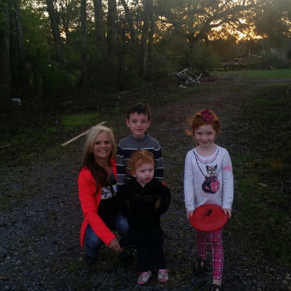 Profile Picture of Lisa Lowe (@llgranny) on Poshmark