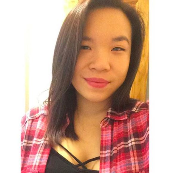 Profile Picture of Allison Yu (@allisonyu) on Poshmark