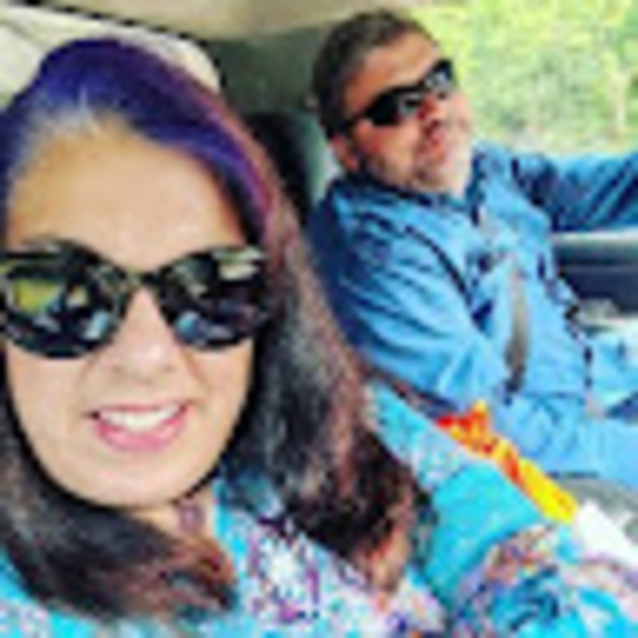 Profile Picture of Annette Grevemberg (@nettegrev) on Poshmark