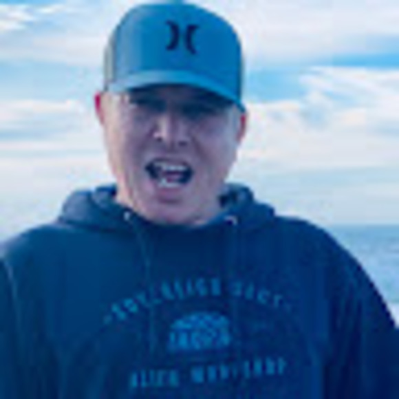 Profile Picture of Christopher Crosby (@ccgemini) on Poshmark