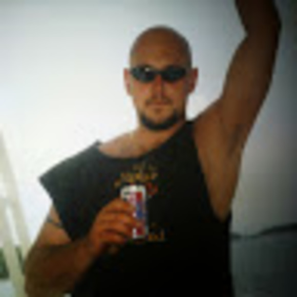 Profile Picture of David Isom (@david18n7) on Poshmark