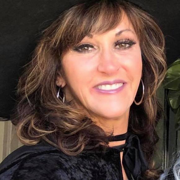 Profile Picture of Denise Mcconachie (@dmcconachie) on Poshmark