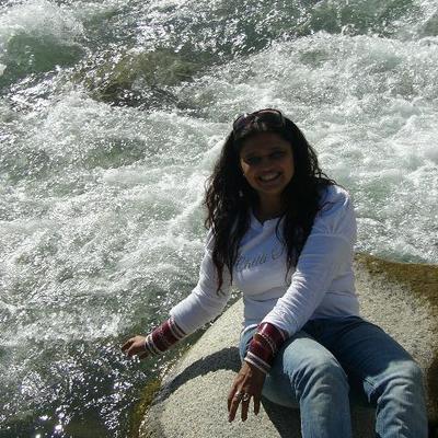 Profile Picture of Pooja Malhotra (@poojacam) on Twitter