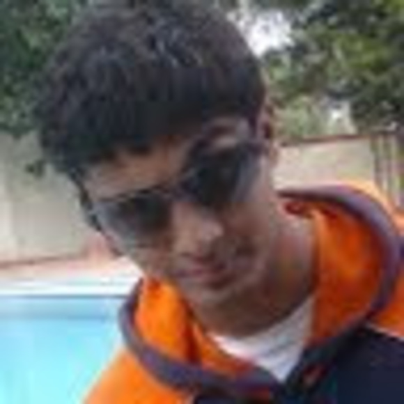 Profile Picture of Shabbir Khorakiwala (@shaboscar) on Poshmark