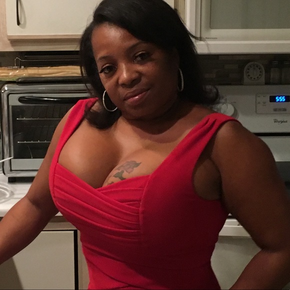 Profile Picture of Cheryl Keuleman-parzyszek (@mokamagic) on Poshmark