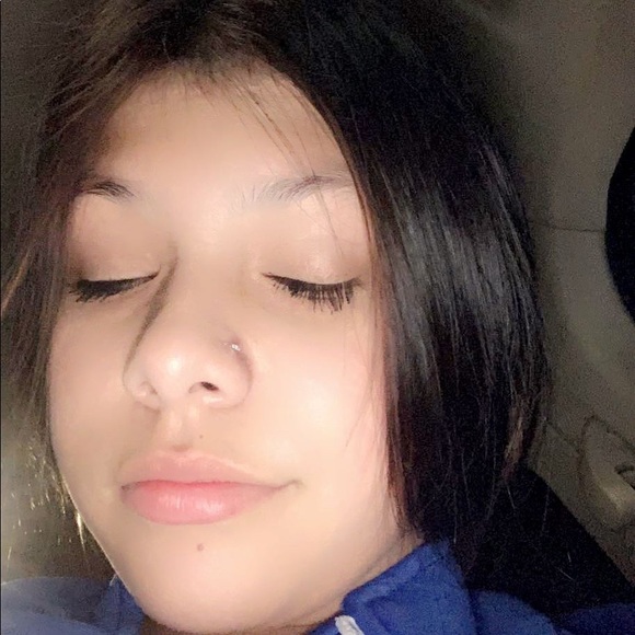 Profile Picture of Madison Mayher (@madisonmayher) on Poshmark