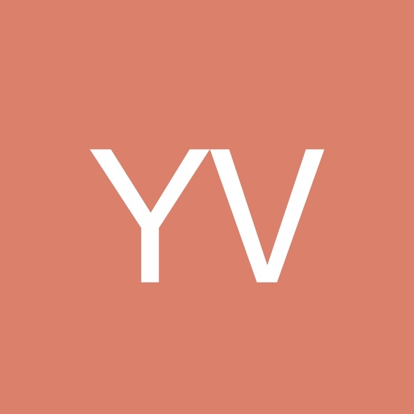 Yolanda Vera - Poshmark Profile Picture of Yolanda Vera (@yolieev) on Poshmark