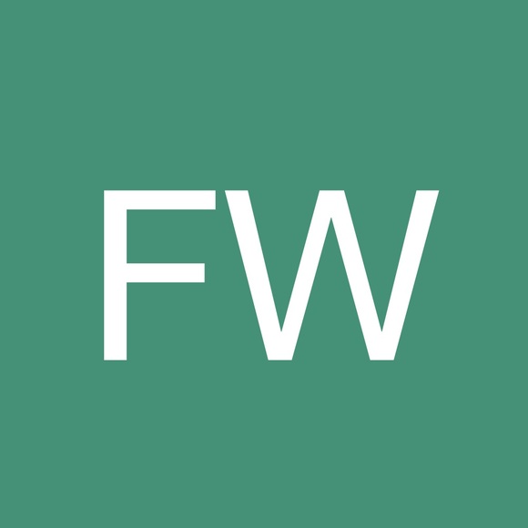 Profile Picture of Frances Walsh (@franceswalsh480) on Poshmark