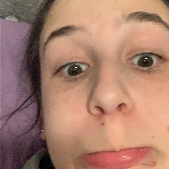 Profile Picture of Gabi Kronenberg (@grk2005) on Poshmark