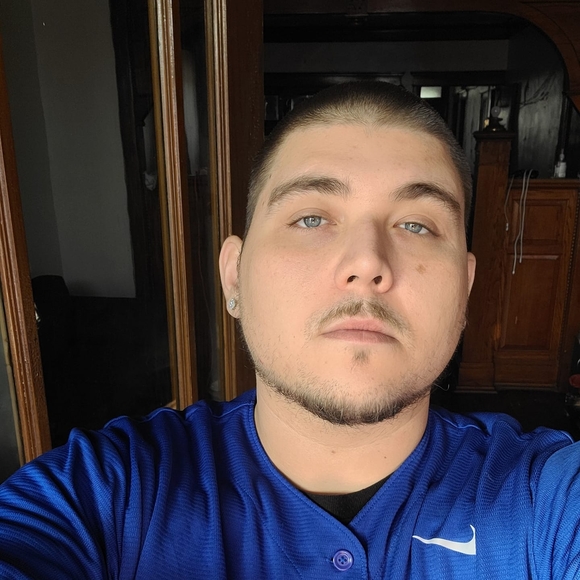 Profile Picture of Adrian Borges (@acegmie) on Poshmark
