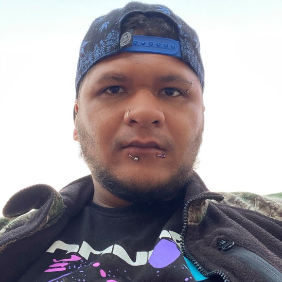 Profile Picture of Edward James (@eddiejimmie) on Poshmark