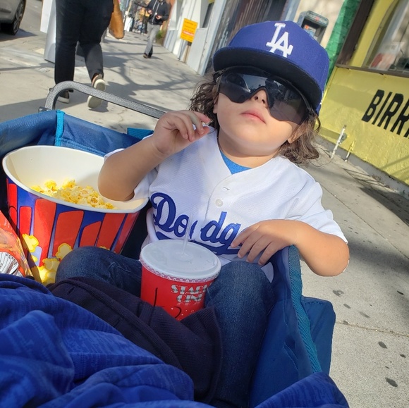 Profile Picture of Andrew Fontan (@nate20sd) on Poshmark