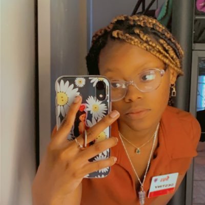 Profile Picture of Destiny warren (@iammmdestiny) on Twitter