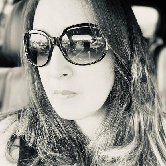 Profile Picture of Lucrecia Gonzalez (@jgpinky) on Poshmark