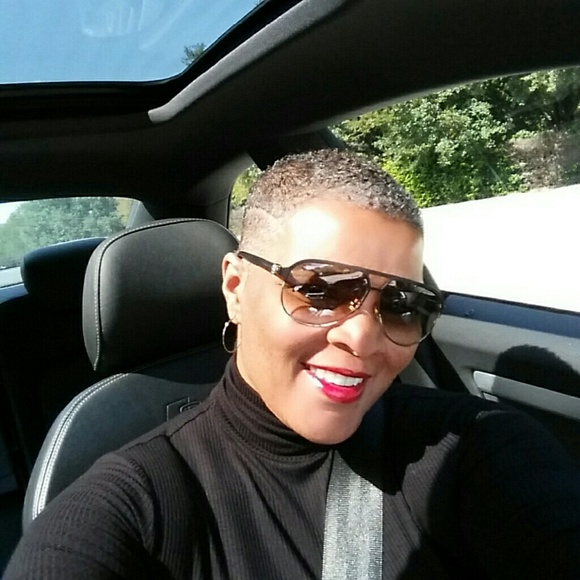 Profile Picture of Debbie Kinnard (@sexydkone) on Poshmark