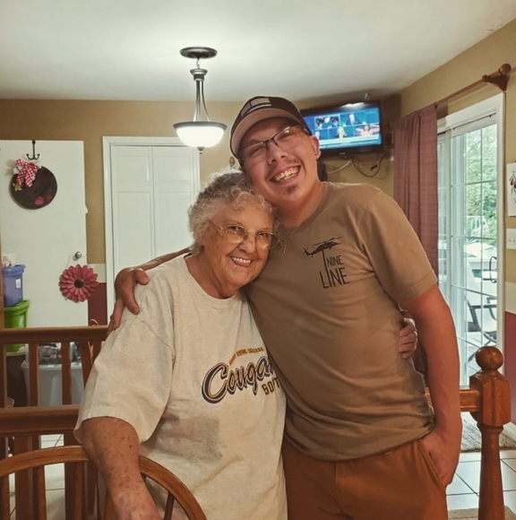 Profile Picture of Brayden Maybury (@braydog4499) on Poshmark