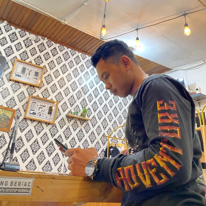 Profile Picture of asharjon (@asharjon) on Tiktok