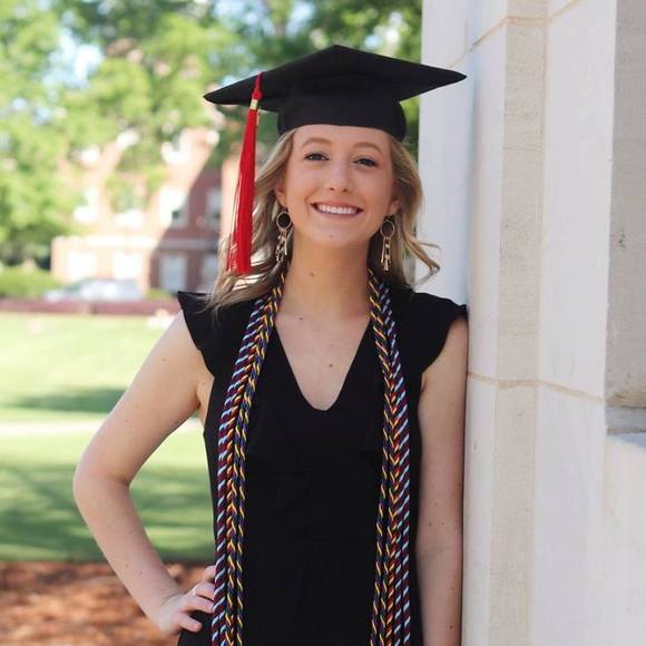 Profile Picture of Mackenzie Winters (@amwinters19) on Poshmark