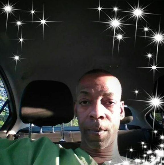 Profile Picture of Andre Howard (@howardandre61) on Poshmark