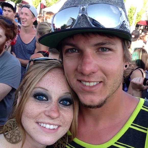 Profile Picture of Brett Courtright (@bcourtright) on Poshmark