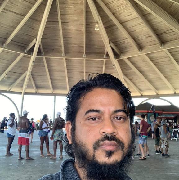 Profile Picture of Sheikh Monir (@sheikh_monir77) on Poshmark