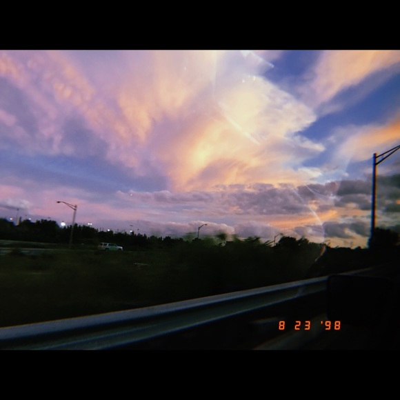 Profile Picture of Makayla Arjoon (@mkaylaarjune) on Poshmark