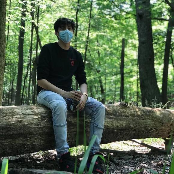 Profile Picture of Mauricio Rubio (@markmark2456) on Poshmark