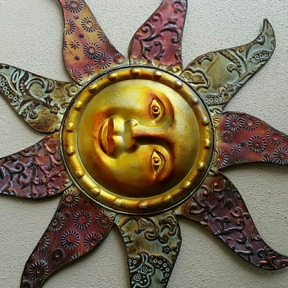 Profile Picture of Catherine Gonzalez (@mifamiliade6) on Poshmark