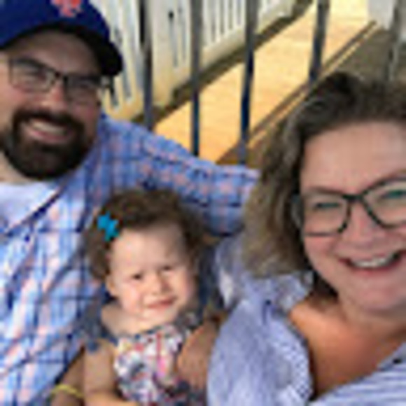 Profile Picture of Jessica Schneekloth (@jschneek) on Poshmark