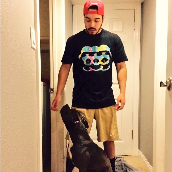 Profile Picture of Devin Arakawa (@darakawa29) on Poshmark