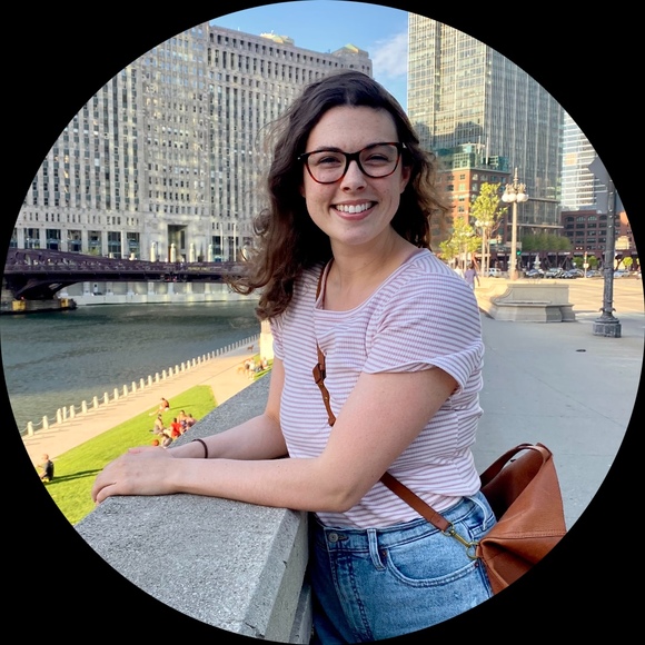 Profile Picture of Rebecca Schneider (@beckmarieschn) on Poshmark