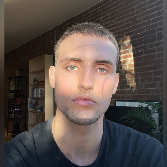 Profile Picture of Jerome Zerges (@jeromezerges) on Poshmark