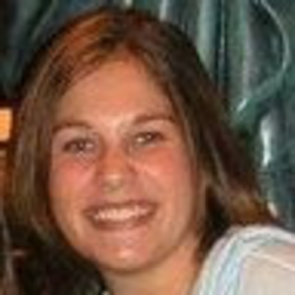 Profile Picture of Kelli Reinhardt (@kelli_reinhardt) on Poshmark