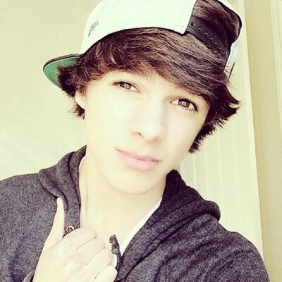 Profile Picture of FOLLOW ME BRENT (@BrentRiver4Life) on Twitter