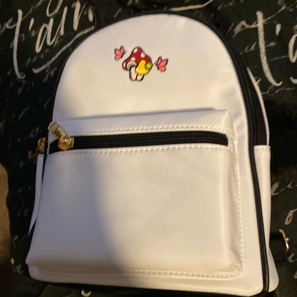 Profile Picture of Brye Brye (@faselbryella) on Poshmark