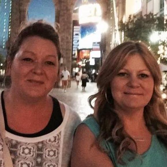 Profile Picture of Sandy Kernichan (@saniloo) on Poshmark