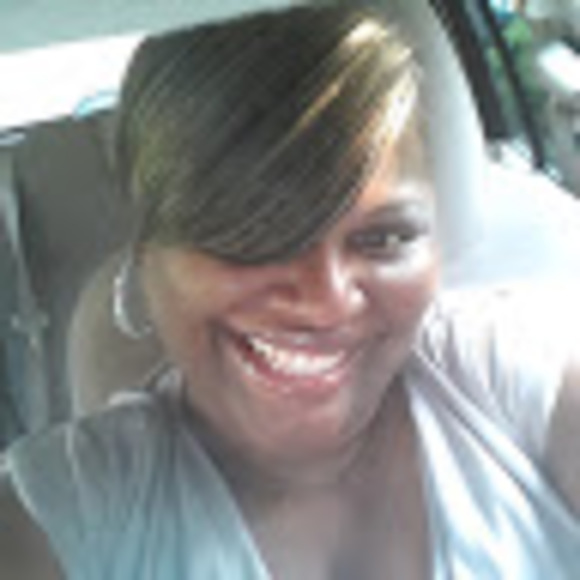 Profile Picture of Kimberly Doubt (@thelight2015) on Poshmark