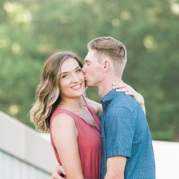 Profile Picture of Kelsey Kinkelaar (@kelskink) on Poshmark