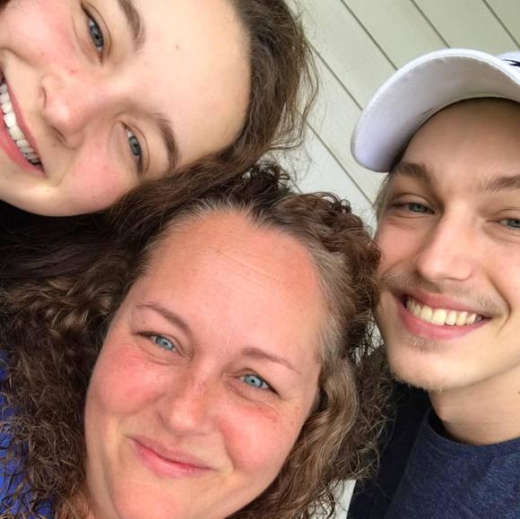 Profile Picture of Ruth Staruch (@rstaruch) on Poshmark