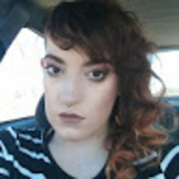 Profile Picture of Jessica Beverly (@badwaifu) on Poshmark