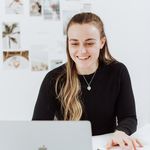 Profile Picture of Julia Högler | Brand Design & Corporate Design (@soulandsense_studio) on Instagram