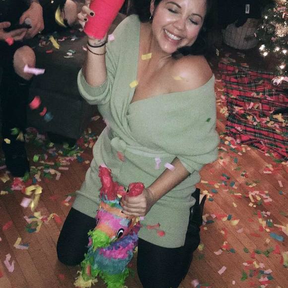 Sophia Belloso - Poshmark Profile Picture of Sophia Belloso (@sophia_belloso) on Poshmark