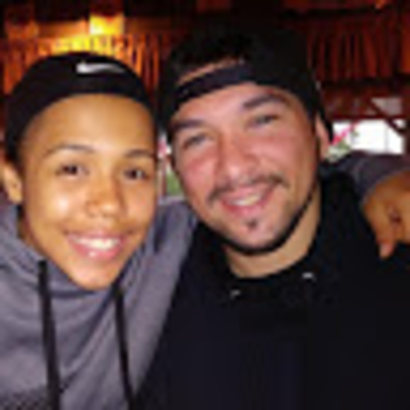 Profile Picture of Mike Flores (@mikeflores686) on Poshmark
