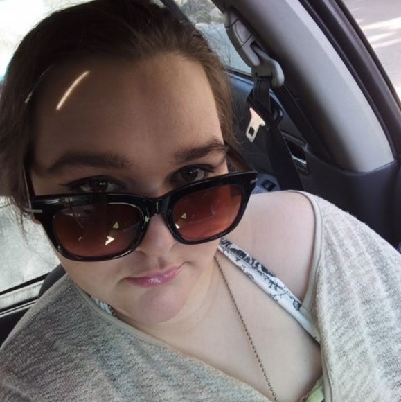 Profile Picture of Eileen Mairead (@eileensipsy) on Poshmark