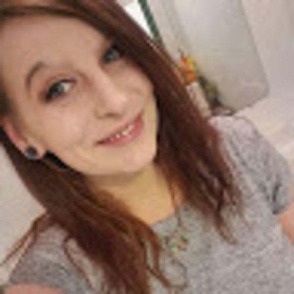 Profile Picture of Nicole Froncek (@catchick1012) on Poshmark