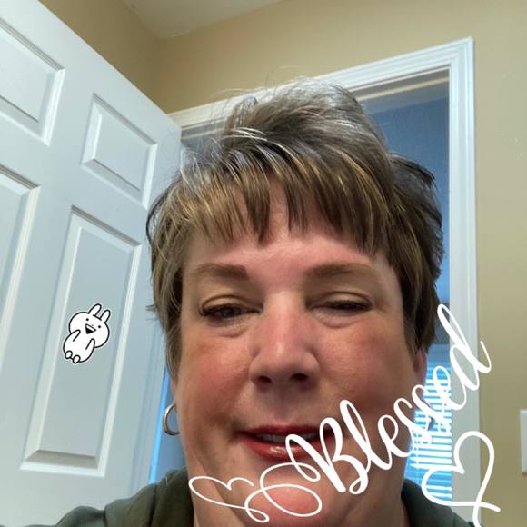 Profile Picture of Jennifer oglesby Partlow (@j_partlow) on Poshmark