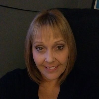 Profile Picture of Donna DeClue (@mybeauman1) on Twitter